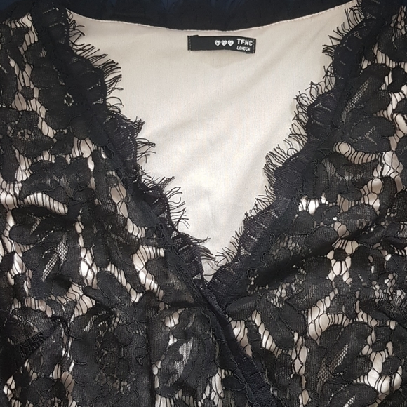 TFNC London (Top Shop) Lace Dress - Picture 5 of 5